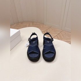 高版本 Prada 普拉達2026春夏新款涼鞋系列 羅馬厚底涼鞋 最新走秀款，經