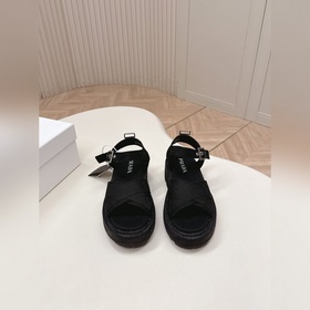 高版本 Prada 普拉達2026春夏新款涼鞋系列 羅馬厚底涼鞋 最新走秀款，經