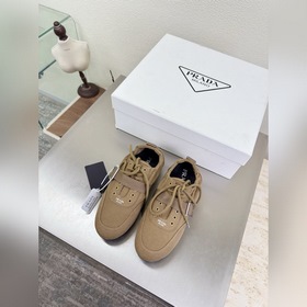 Prada 普拉達 洗水帆布運動鞋 松弛感 絕佳 卡其色 PRADA 大底手工