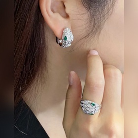 [小號]b901 亞金 寶格麗綠眼睛多多蛇耳環，鑲嵌祖母綠飾以密鑲鑽石 蛇作為性