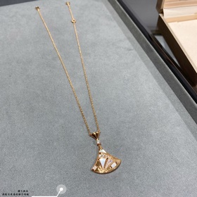 b023高級精工版 BV寶格麗高級白貝母扇形裙子項鍊，高端定制火爆專櫃 18k金