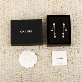 250424[我們出品][香奈兒 CHANEL 圍鑽愛心雙C流蘇耳環]26秋冬