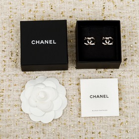 [香奈兒 CHANEL 25K黑粉琺琅拼雙C耳釘]最新款系列 全網首發現huo