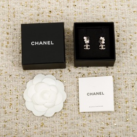 [香奈兒 CHANEL 25K琺琅耳釘]最新款系列 全網首發現huo 黑，粉色