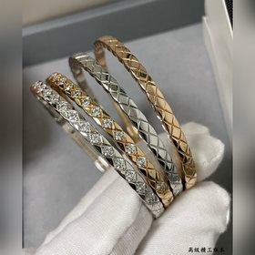C008V金材質 香奈兒CNC精雕窄版菱格滿鑽手镯，火 經典菱格 熱銷款 閃亮亮
