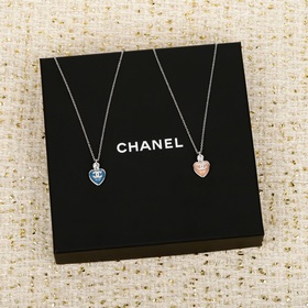 211889[我們出品]25P最新系列[香奈兒 CHANEL 藍，粉水鑽愛心項