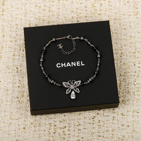 [香奈兒 CHANEL 镂空蝴蝶水滴珍珠項鍊]25A高級手工坊系列非常重工，最
