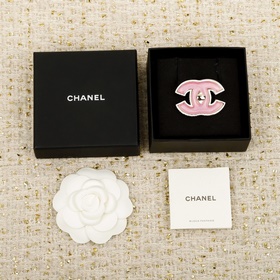 250544[我們出品][香奈兒 CHANEL 25B粉色包扣雙c胸針] 超級