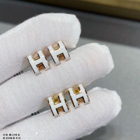 AA0021V金材質 對版 愛馬仕迷你H琳琅耳釘，耳針可自由轉動，耳塞采用全新設