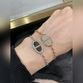 a101愛馬仕圓牌豬鼻子手鍊，獨家發售~明星、網紅、名媛都難以抗拒！ H*豬鼻子