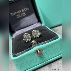 搭配原版飛碟耳塞，蒂芙尼六爪耳釘，進口高碳鑽 S925純銀 風靡歐洲 太空納米技