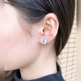 T9379 2 5 蒂芙尼大圓鑽耳釘，賣了好幾批的貨 精美絕倫 從切主石到電鍍到
