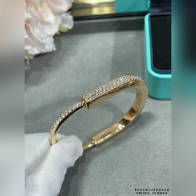 T842V金鍍1.0咪金 碼數：16.17 顔色：白金 玫瑰金 黃金。 Tiff