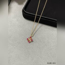 T616蒂芙尼經典款交叉分色項鍊，呈現 優雅中帶着甜美的一款，電鍍厚金 高端奢華