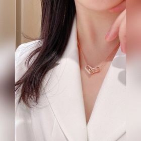 T604 Tiffany蒂芙尼any蒂芙尼雙環帶鑽馬蹄扣項鍊，可鹽可甜，光澤感強