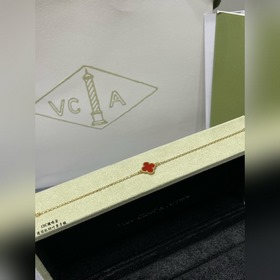 V金鍍咪金 VCA Cleef&Arpels 迷你天然灰貝四葉草手鍊 四葉草