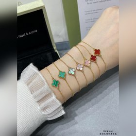 V金鍍咪金 VCA Cleef&Arpels 迷你天然灰貝四葉草手鍊 四葉草
