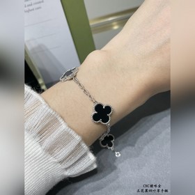 [V金黑瑪瑙 ]VV36 VCA五花高級黑瑪瑙四葉草手鍊 四葉草 此系列設計靈