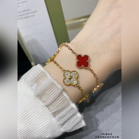 [V金 ]VV26 VCA五花高級紅瑪瑙間隔鑽四葉草手鍊 四葉草 此系列設計靈