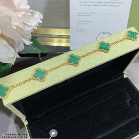 [V金 ]V金鍍咪金 VCA天然孔雀石五花四葉草手鍊 四葉草 此系列設計靈動，