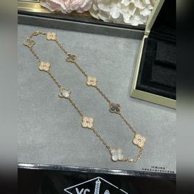 十花 V金鍍1.0咪金 VCA天然灰貝 鑽十花四葉草項鍊。Cleef&Arpe