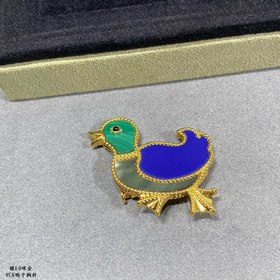 V024 V金材質 鴨子 梵克雅寶實拍 VCA動物系列胸針 小小的動物胸針有趣可