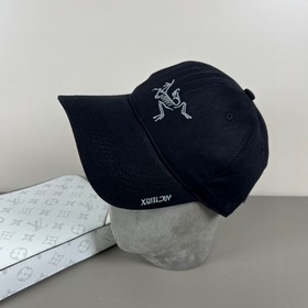 Arcteryx (始祖鳥)新款刺繡專櫃同步棒球帽 大牌出街，潮人必備 超好搭