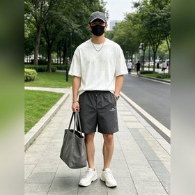 春夏新款 巴黎世家速幹短褲。經典版型搭配精緻标牌。大牌格調拉滿，修身利落适配多元