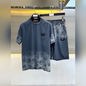 巴黎世家 2026ss夏季新款發布 夏季爆款套裝，短袖短褲圓領套裝，穿上就是舒适