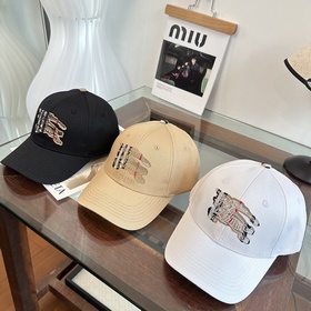 巴寶莉BURBERRY官網同步上線 韓版新款英倫風定制款1：1原單品質 男女通用