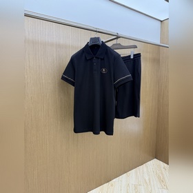 早春 Burberry 巴寶莉   1976早春新款男士标識短袖polo