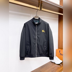巴寶莉 2026春季新款夾克外套，秀場新品 品相非常完美，雙面穿舒适保暖，三标齊