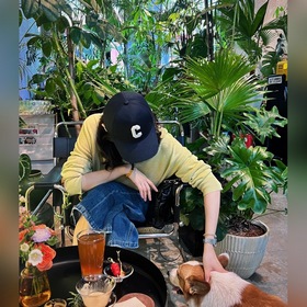 Celine賽琳新款鴨舌軍帽，頭圍57cm