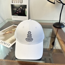 爆款CELINE(賽琳)簡約明星同款最新棒球帽，時尚潮流，高端做工！每一個帽子都