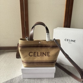 CELINE拉菲草草編包 24草編菜籃子tote全新到貨啦！洋溢着滿滿度假氛圍的