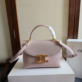 新品上線 CE凱旋門Kelly手袋 新款凱旋門收袋 滿滿高級感！ 簡約精緻的輪廓