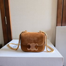 CELINE 2026 鍊條郯金扣，新品 mini(耳機包)C家這 年陸續出的小