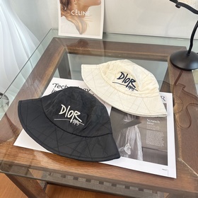 迪奧Dior 官網最新迪奧logo漁夫帽，防曬指數超高，特别顯臉小，有型不軟塌，