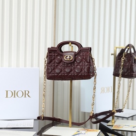 原廠級 酒紅色鍊條手袋 這款 Dior Jolie Top Handle 迷你鍊