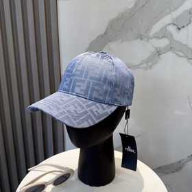 FENDI 芬迪 老花字母棒球帽 FD的老花漁夫帽真的很洋氣，超火爆的漁夫帽，看