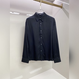 Fendi 芬迪 2026ss春夏暗紋提花襯衫，以品牌标志性FF元素與極簡剪裁诠