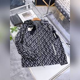 芬迪 2026開春新款夾克外套，秀場新品 品相非常完美，舒适保暖，三标齊全色澤飽