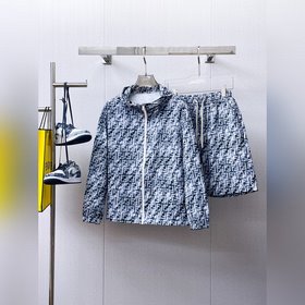 芬迪 2026夏季 防曬衣套裝皮膚衣，采用進口輕尼龍科技面料制作，3D印花上身柔