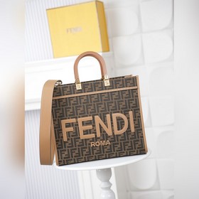型號 原單中號 0FÉŃĎI TOTE 托特包 陽光手提袋 經典雙F老花包身，雙