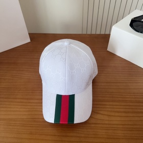 GUCCI古奇 簡約棒球帽，很潮！休閑運動款，經典制作，超級好搭衣服！