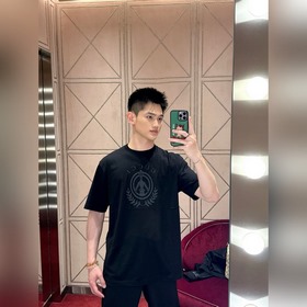 GUCCI，古馳 logo飾印花針織棉短袖T恤 深入探索品牌的典藏元素，将不同世