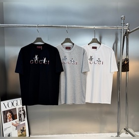 Gucci古奇原單潮牌T恤，男女同款 采用純棉材質，柔軟舒适，春夏穿超合适！正面