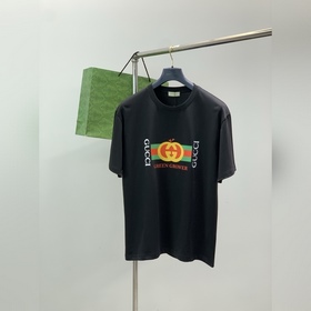 Gucci 古馳 2026夏季最新款，專櫃同步有售，原單狠貨，時尚休閑圓領短袖T