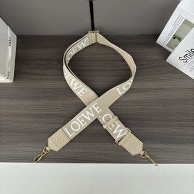 Loewe新款 刺繡寬肩帶 拆卸織帶*飾有Loewe标志性圖案。寬*4厘米*