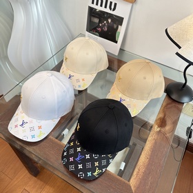 路易威登棒球帽 LouisVuitton 新款LV棒球帽，重工打造 高端大氣，百